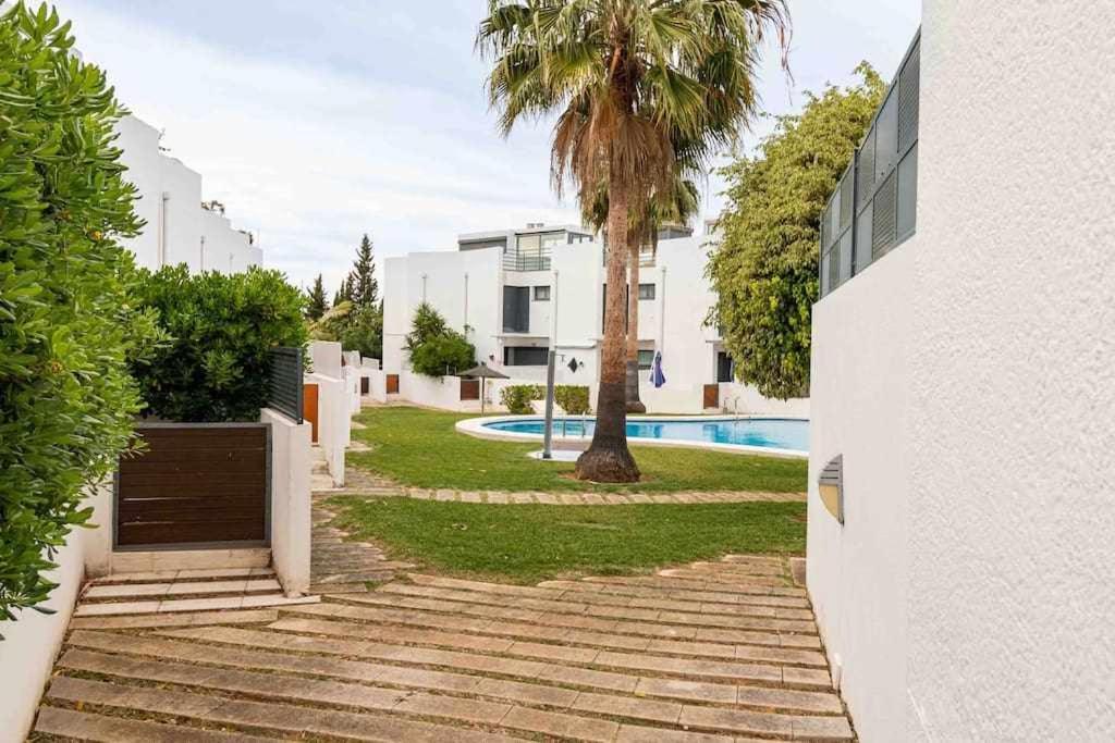 Apartamento Moderno Tranquilo Con Piscina Y Jardin Dénia Eksteriør billede